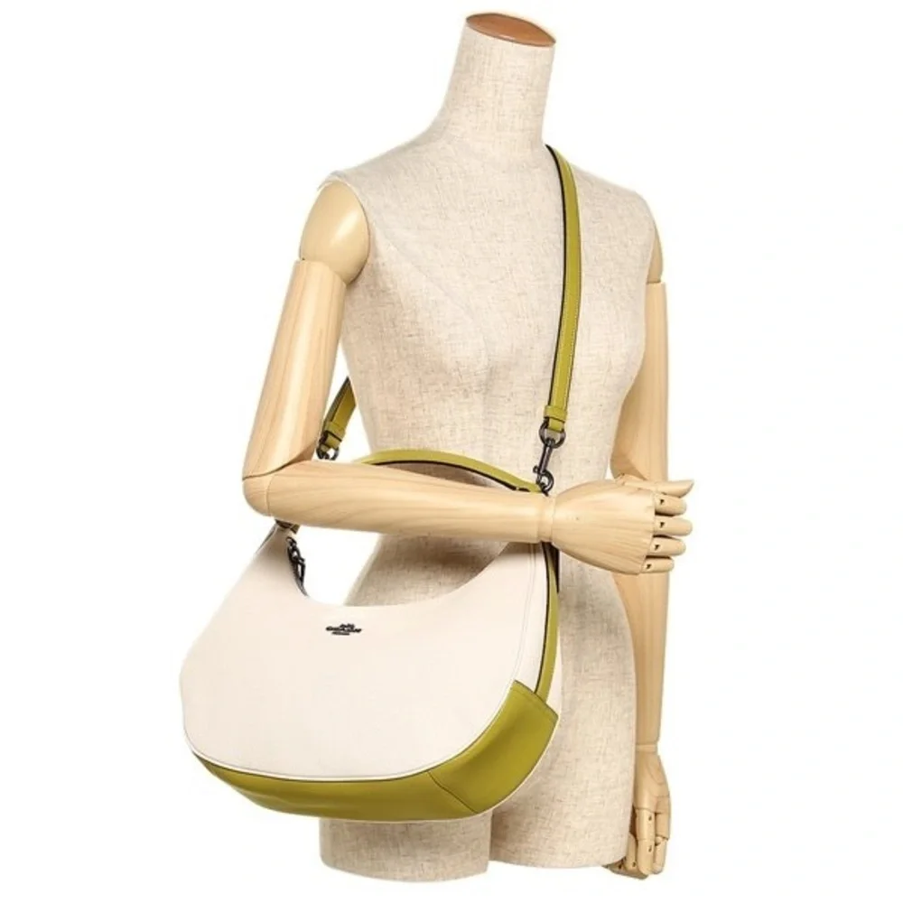 Coach Pebble Leather Harley East West Hobo